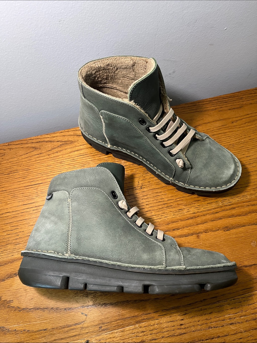 On Foot 29001 Green High Top Leather Sneakers Size 42eu/ 9.5 Us